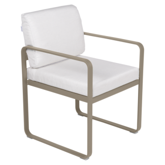 Fermob Bellevie : fauteuil repas blanc grisé