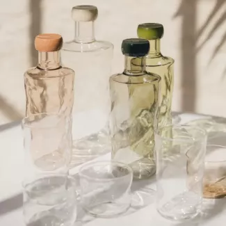 Image des bouteilles Swirl 750ML mises en scène