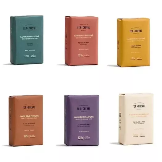 Image représentant le produit savon solide parfumé de Fer à Cheval dans différents parfums